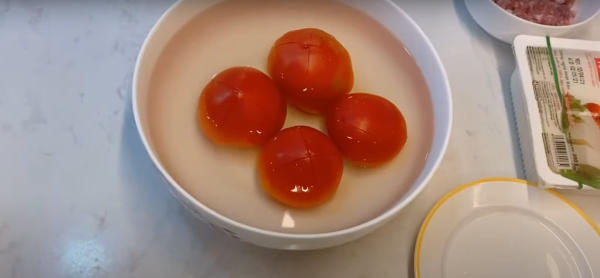 đậu hủ dồn thịt sốt cà chua